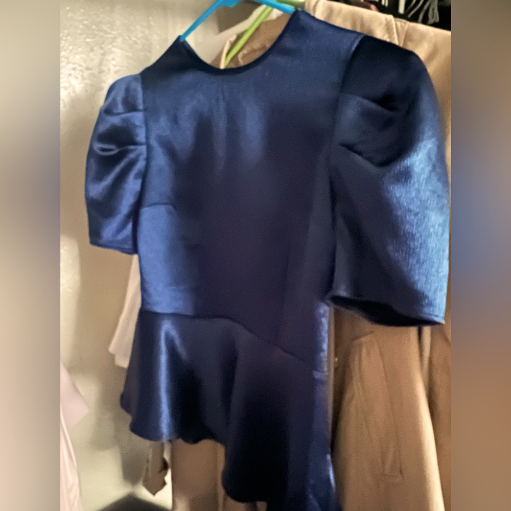 Slim Satin pockets SLIM Fit sizes XS. S. XXS Shine and bright colors.25$Each